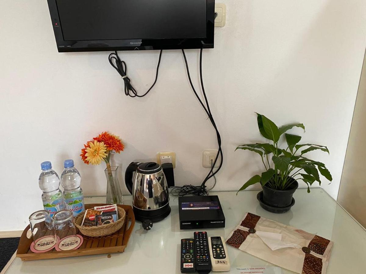 La Nostalgie Boutique Guest House Bandung Exterior photo