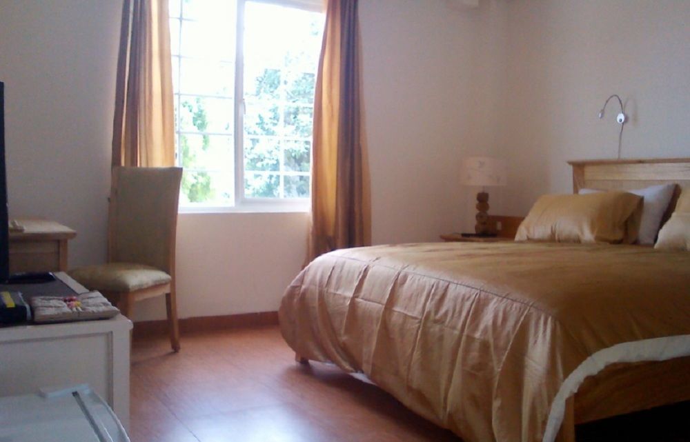 La Nostalgie Boutique Guest House Bandung Exterior photo